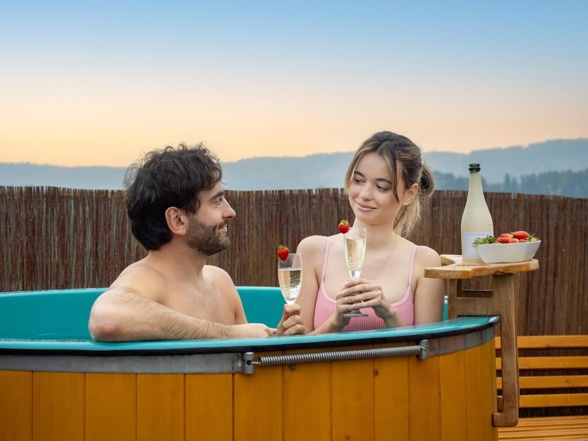 Rajska Polana Domki Premium ,Na Odludziu Z Prywatna Balia Z Jacuzzi I Sauna ,Cisza,Rowery Elektryczne,Gory,Astroprzygoda,- Adrspach, Skalne Miasto, Zamek Ksiaz,Andrzejowka,Karpacz, Sniezka,Janskie Laznie,Pec Mieroszow Екстер'єр фото