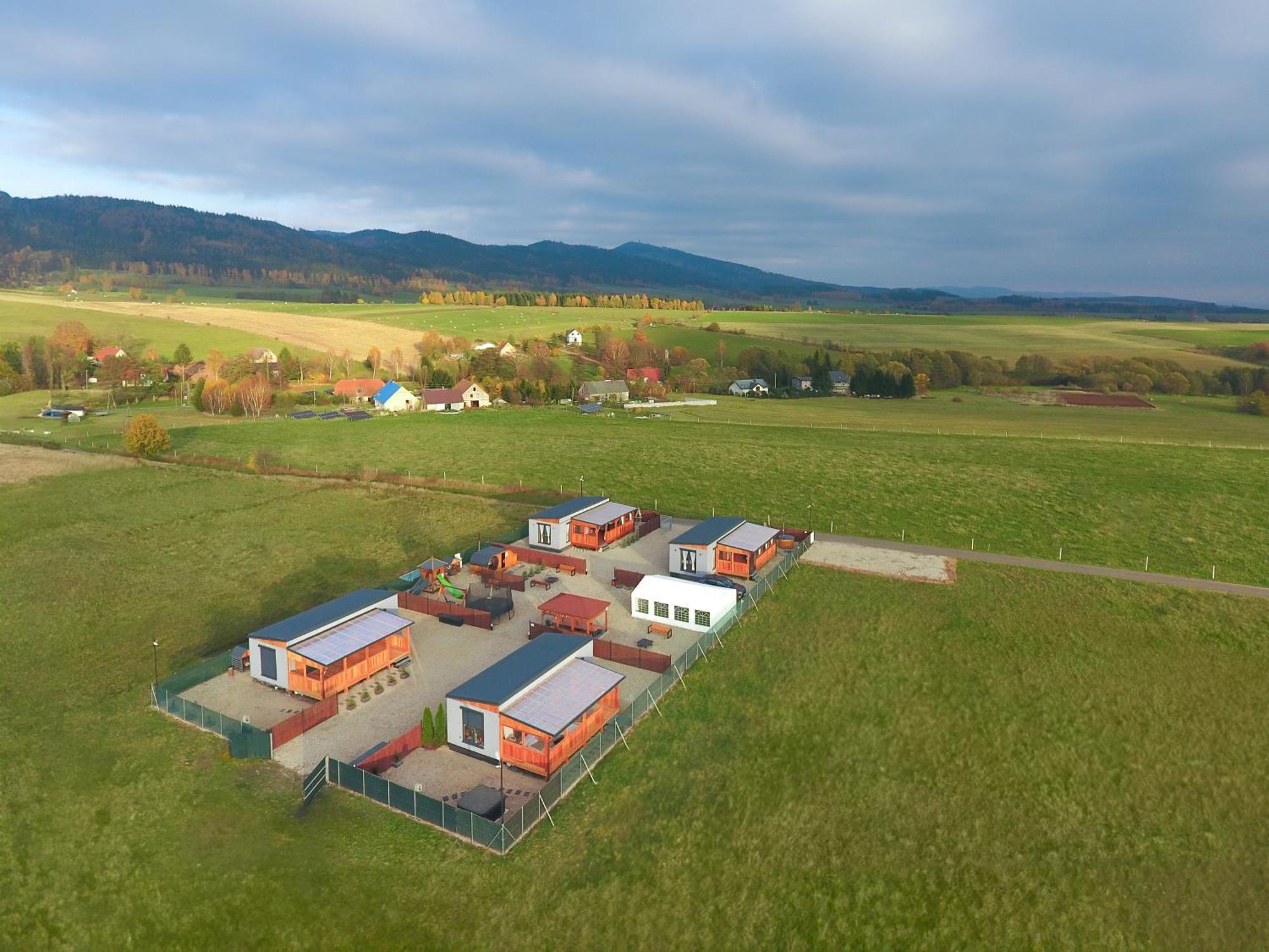 Rajska Polana Domki Premium ,Na Odludziu Z Prywatna Balia Z Jacuzzi I Sauna ,Cisza,Rowery Elektryczne,Gory,Astroprzygoda,- Adrspach, Skalne Miasto, Zamek Ksiaz,Andrzejowka,Karpacz, Sniezka,Janskie Laznie,Pec Mieroszow Екстер'єр фото